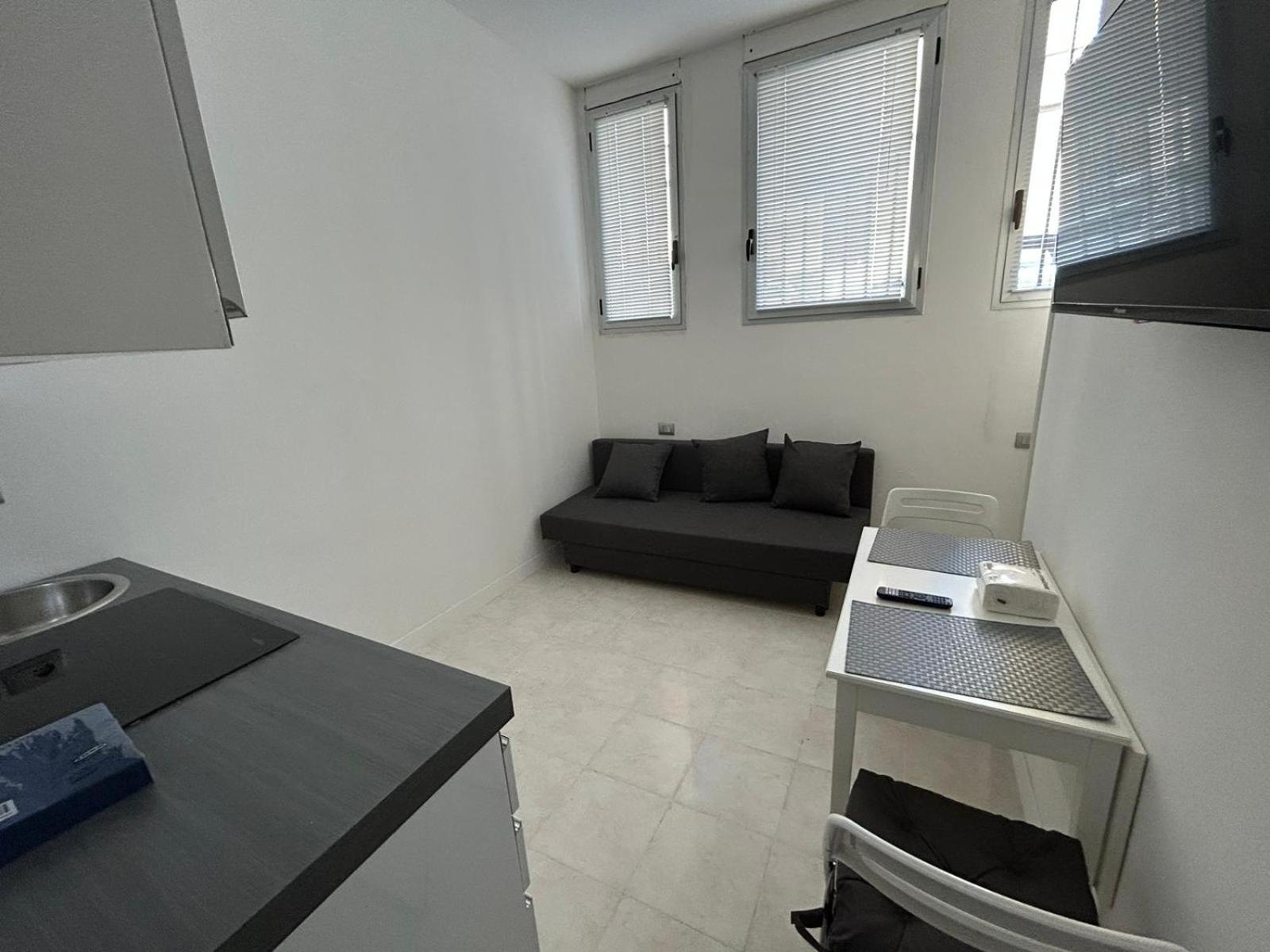Elegant Studio Milán Exterior foto
